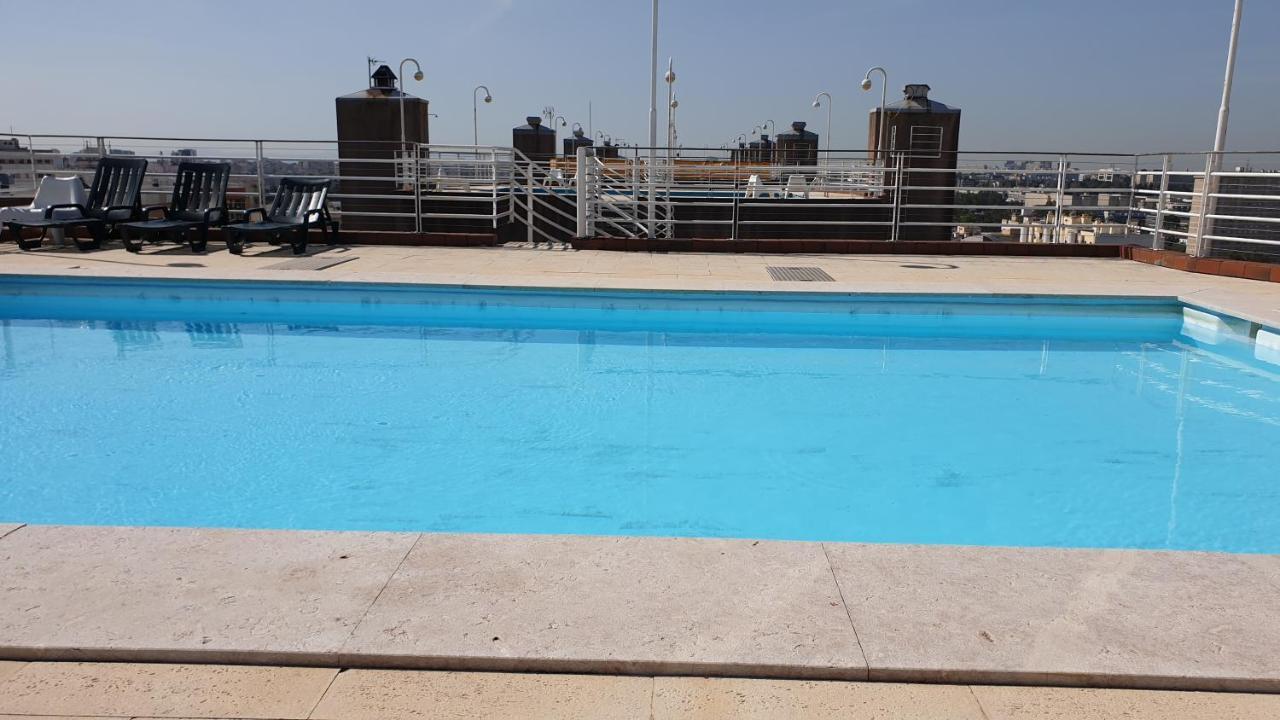 Apart Lisbon Pool Metro Garage Exterior photo